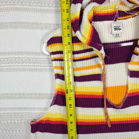 BDG Striped Knit Cropped Sweater Vest Hoodie Multicolor Size M NEW - Picture 4 of 9